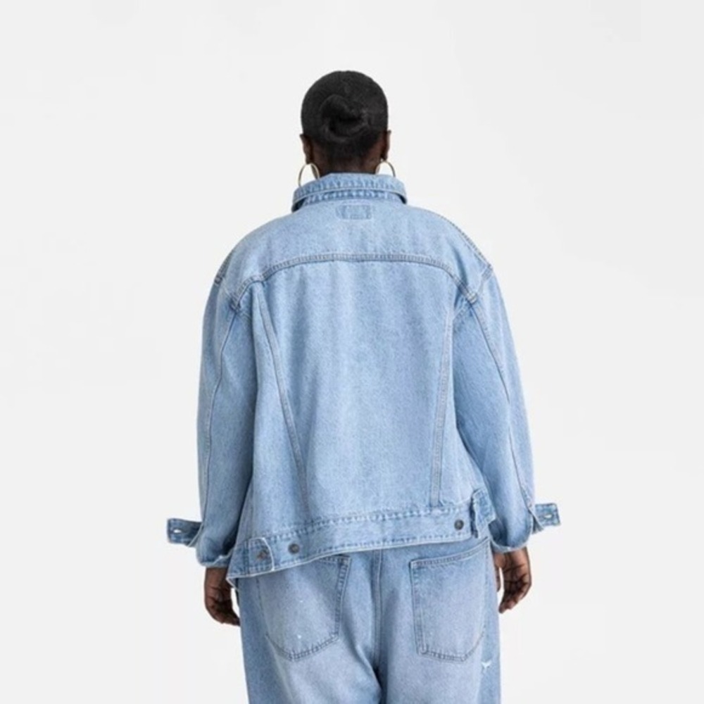 KBB by KAHLANA x Target Women's XL Extra Large The Denim Jacket Light Wash Jean - Picture 11 of 12